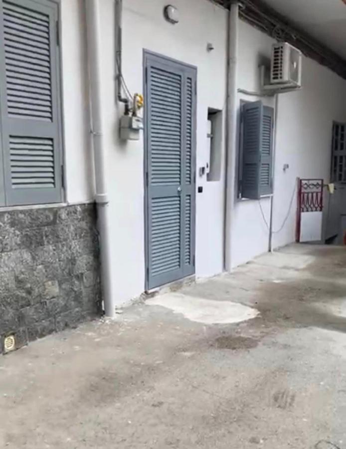 Appartement Miris Fast Comfortable Airport Capodichino 25 Minutes Walk Self Check-in *